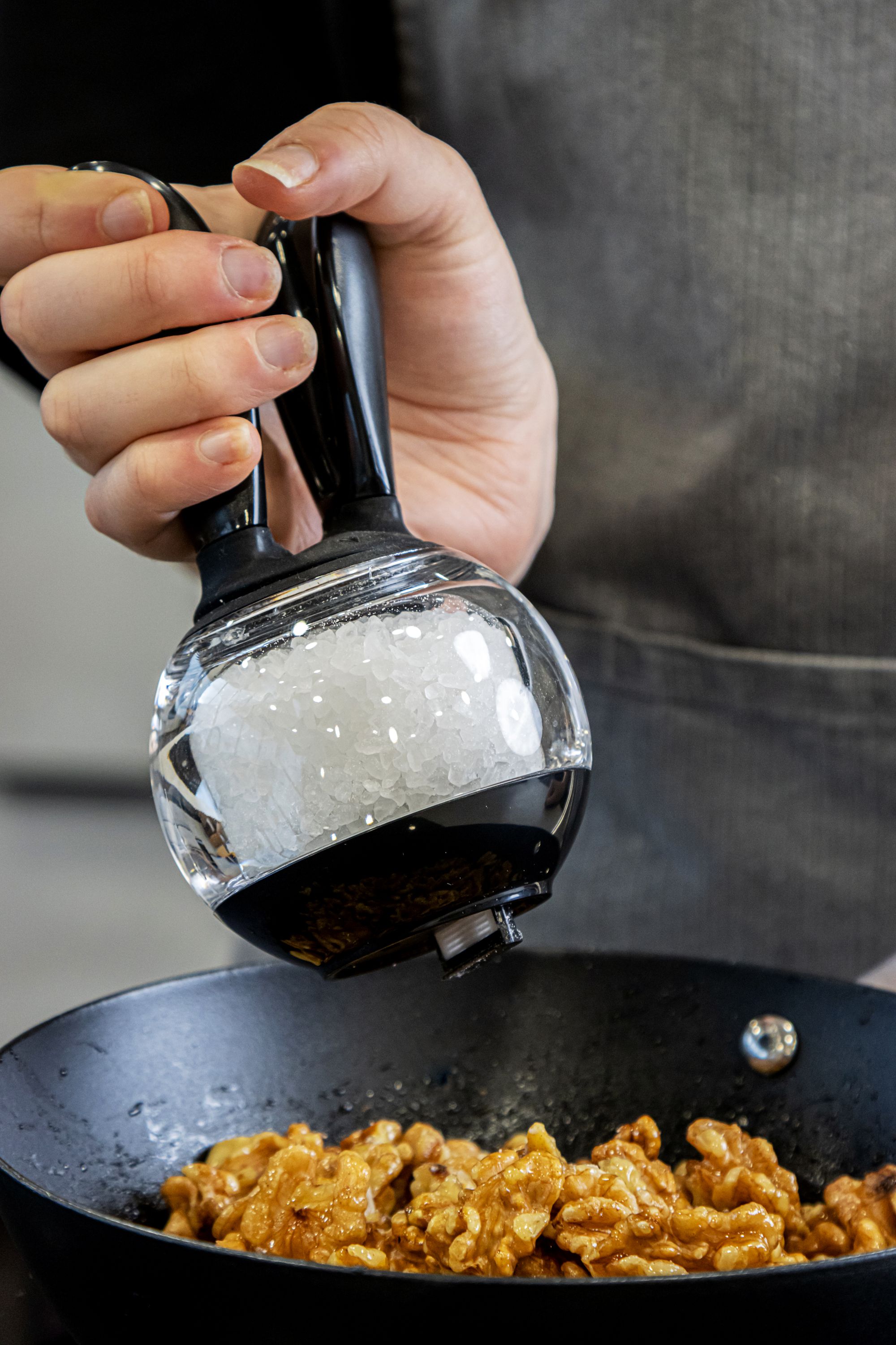Chef'n SaltBall Salt Grinder